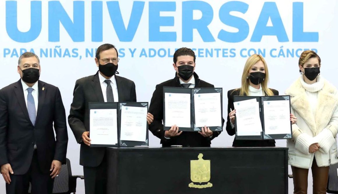 firma-convenio-cobertura-universal-ninas-ninos-adolescentes-cancer-uanl-2021-1
