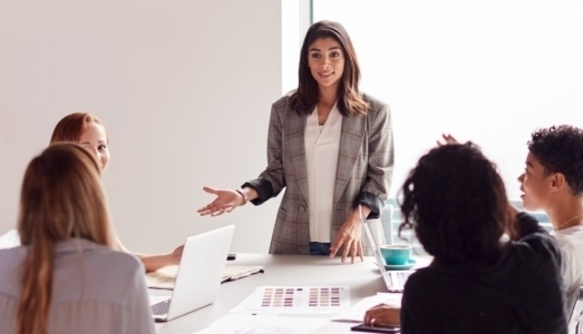 600x300-webinar-mujeres-lideres